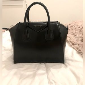 Mint condition with tags Givenchy Antigona Small Top Handle Bag smooth leather